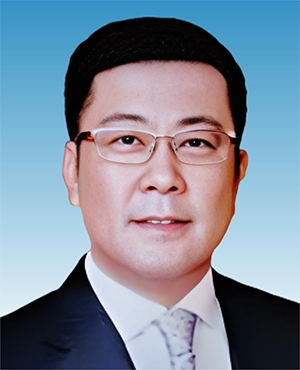 王 兵